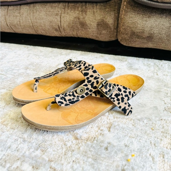 Blowfish Malibu Greco Style Natural Leopard Printed Patent Sandal size 7.5 - Picture 2 of 8